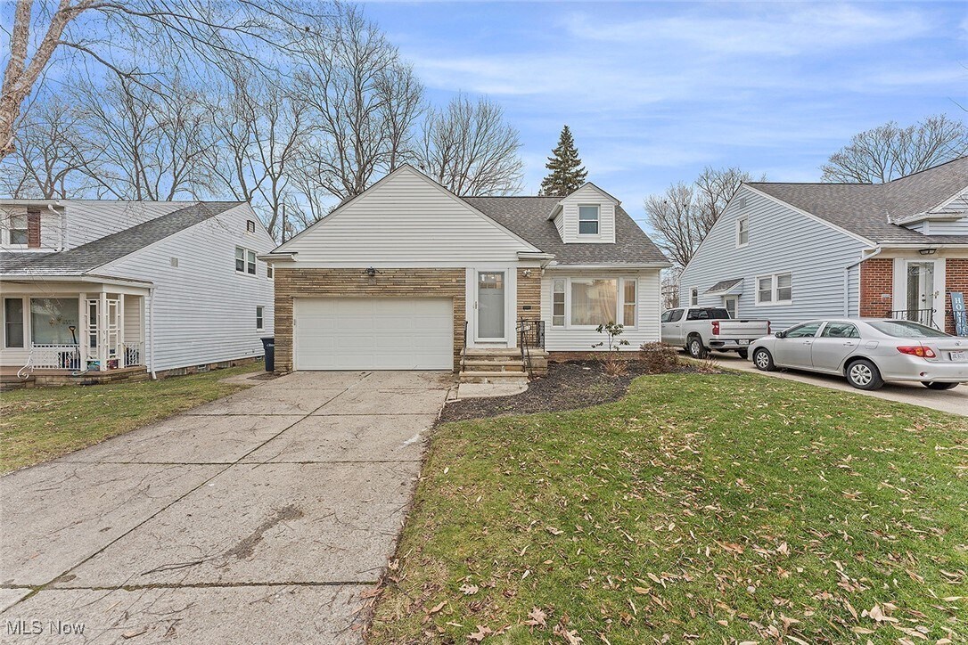 23815 Woodway Rd Beachwood, OH 44122 – photo 1 of 14