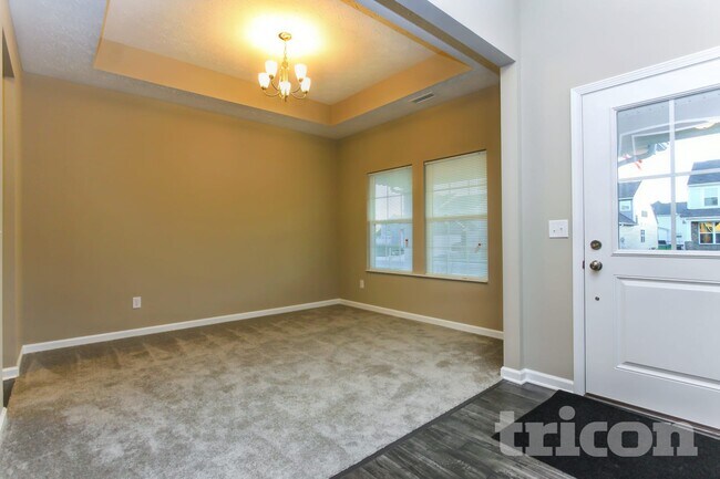 Building Photo - 10406 Deercrest Ln