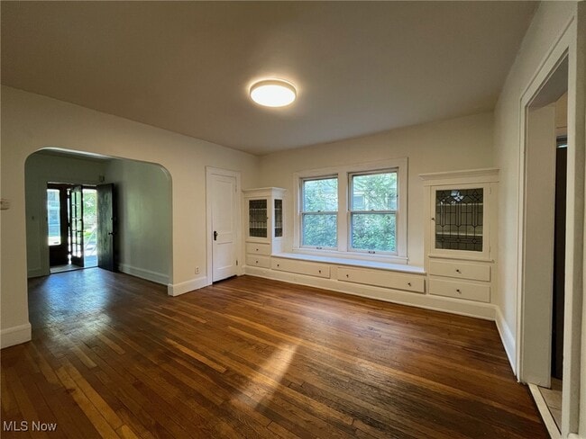 Building Photo - 2683 Hampshire Rd