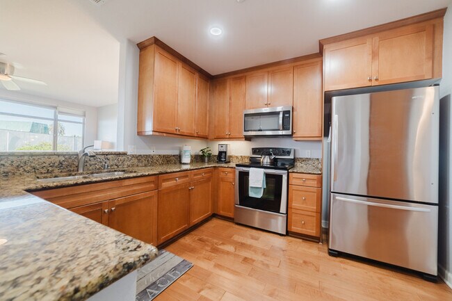 Building Photo - 1019 Costa Pacifica Way