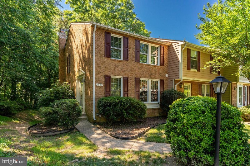 Primary Photo - 1481 Autumn Ridge Cir
