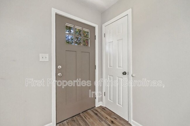 Building Photo - 1032 Barrow Ct