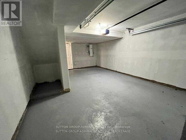 Building Photo - 23 Observatory Ln