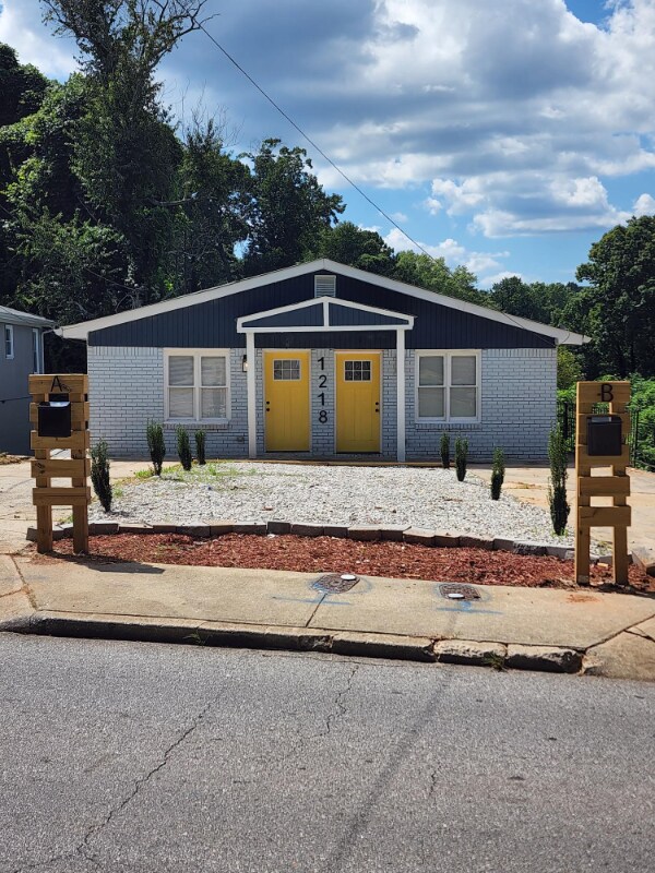 1218 Hightower Rd NW, Atlanta, GA 30318 House Rental in Atlanta, GA