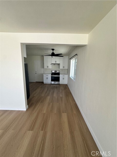 Foto del edificio - 4555 W 165th St