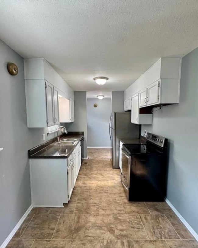 Foto del edificio - 3 bed & 2 bath home