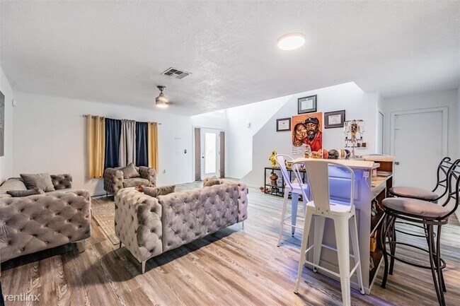 Building Photo - 4 br, 3 bath House - 10325 i Frog Pond Drive