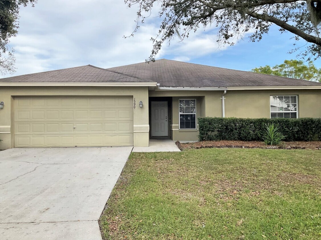 Foto principal - 1590 Meadows Pond Dr