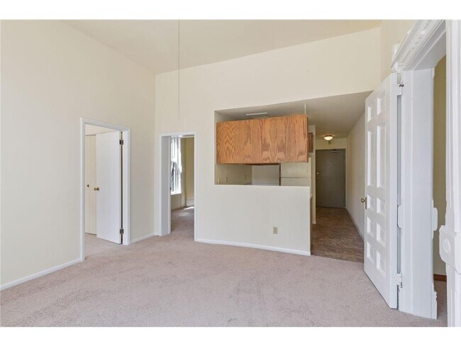 Building Photo - 1009 Park Ave