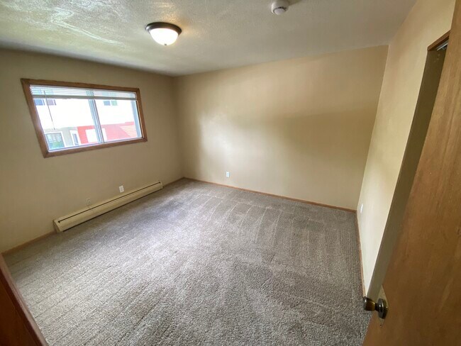 Building Photo - Ember Crest Apartments