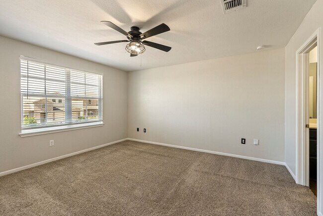 Foto del edificio - 11733 Andesite Rd