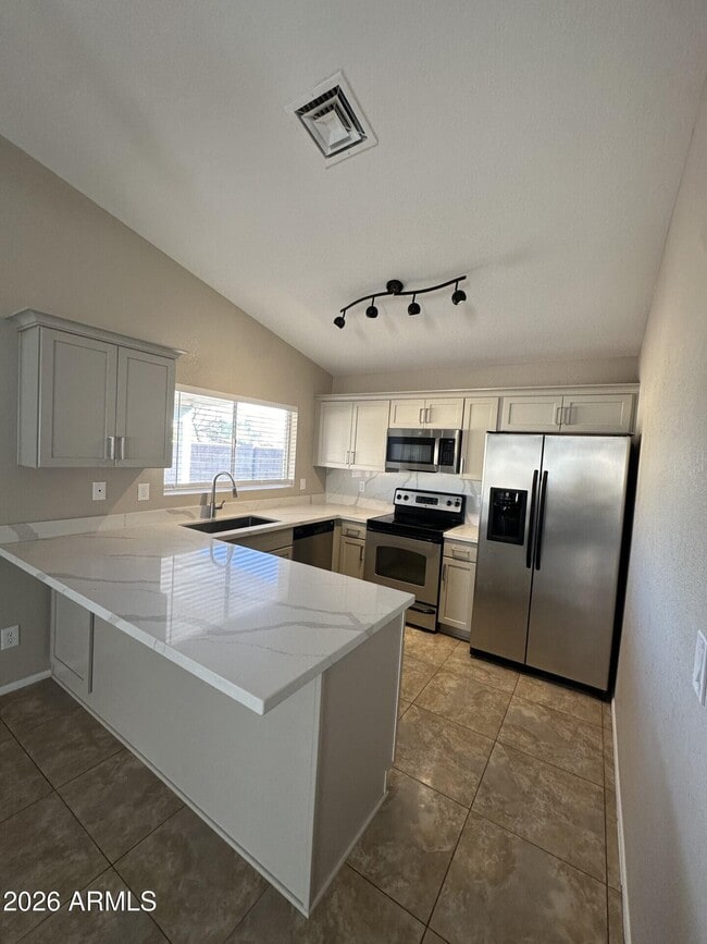 Foto del edificio - 8663 N 107th Dr