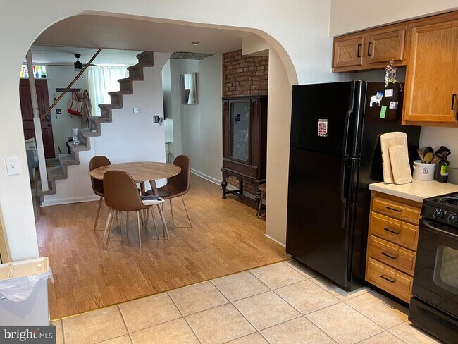 Foto del edificio - 1841 Light St