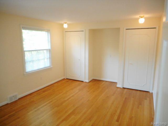 Building Photo - 7441 Jackson Park Dr