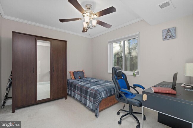 Building Photo - 1522 Northgate Square