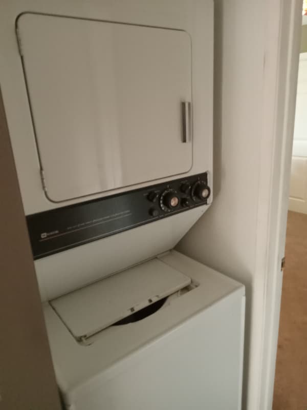 Foto del edificio - 16737 Lawrence Way