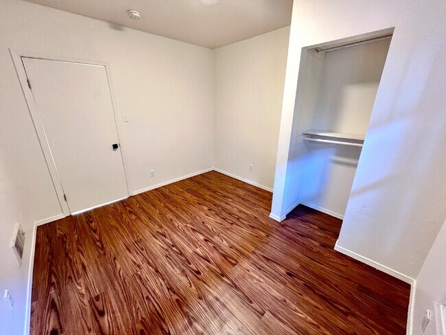Foto del edificio - 2 Bedroom Apartment in the Heart of Tacoma