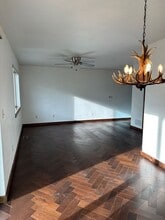 Building Photo - 964 N River Rock Dr