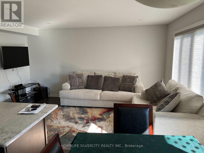 Photo du bâtiment - 126 Acacia Rd