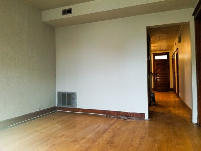 Foto del edificio - 2233 W Charleston St