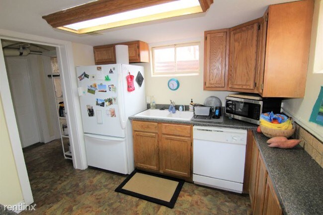 Foto del edificio - 2 br, 1 bath Apartment - 318 1/2 Scott Ave