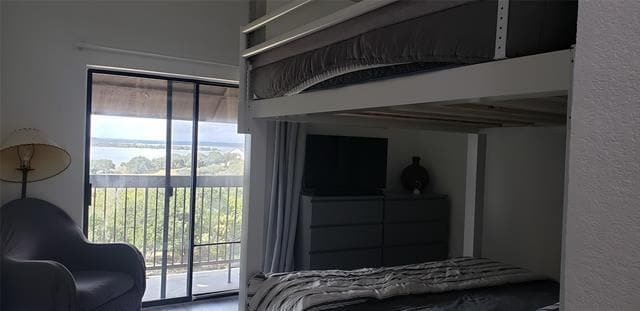 Foto del edificio - 26035 Heartwood Dr