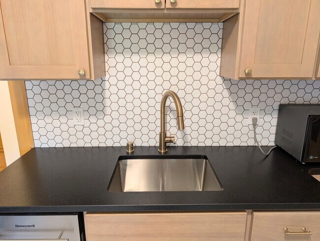 Foto del edificio - 2344 N 68th St