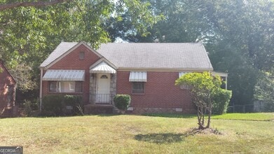 Building Photo - 1960 Willa Dr