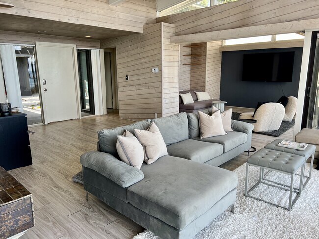 Foto del edificio - 25022 Malibu Rd