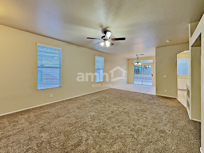 Building Photo - 1433 Red Sunset Avenue
