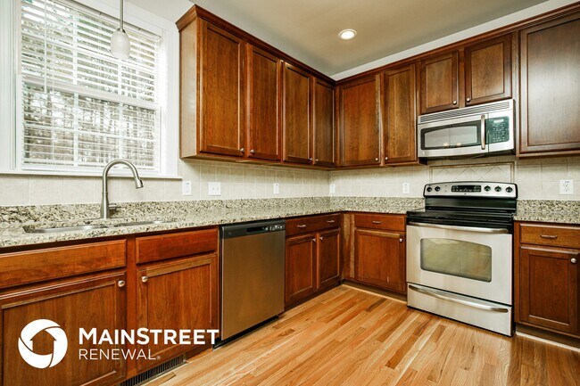 Foto del edificio - 165 Sutherland Dr