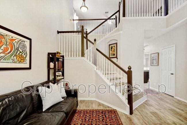 Building Photo - 2818 Crusader Bend