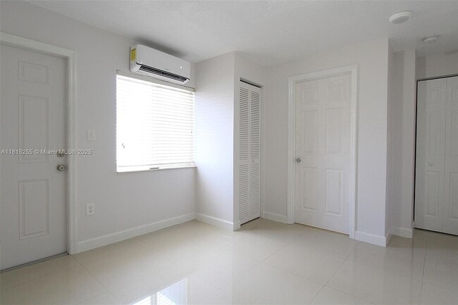 Foto del edificio - 7281 SW 9th St