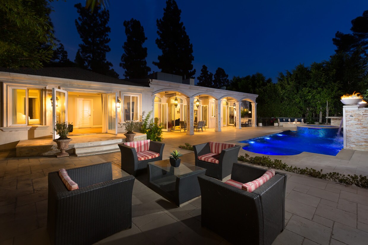 1139 Coldwater Canyon Dr, Beverly Hills, CA 90210 House for Rent in