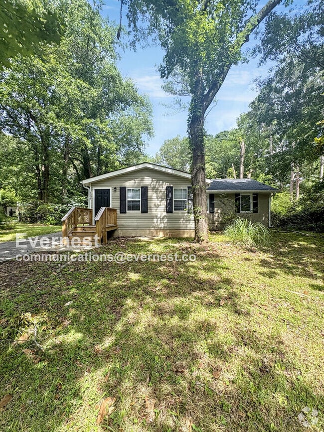 Building Photo - 8598 Stonewall Jackson Dr