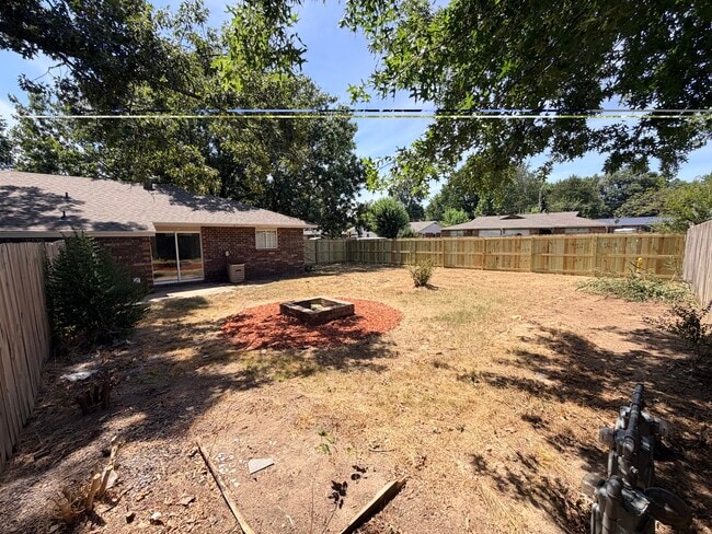 Building Photo - 2506 Jo Ave