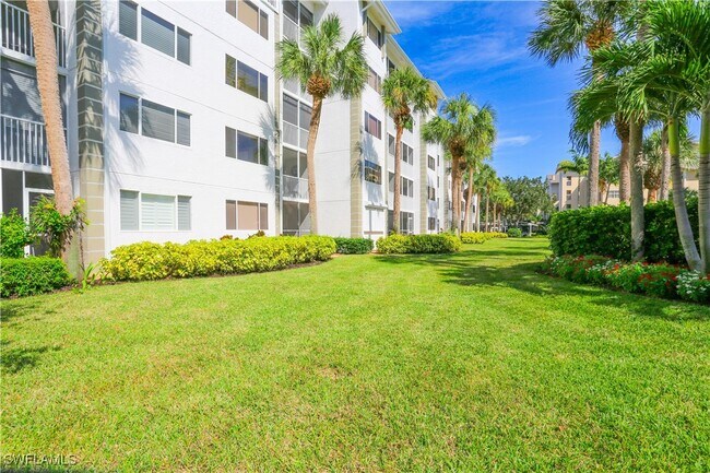 Building Photo - 360 Horse Creek Dr