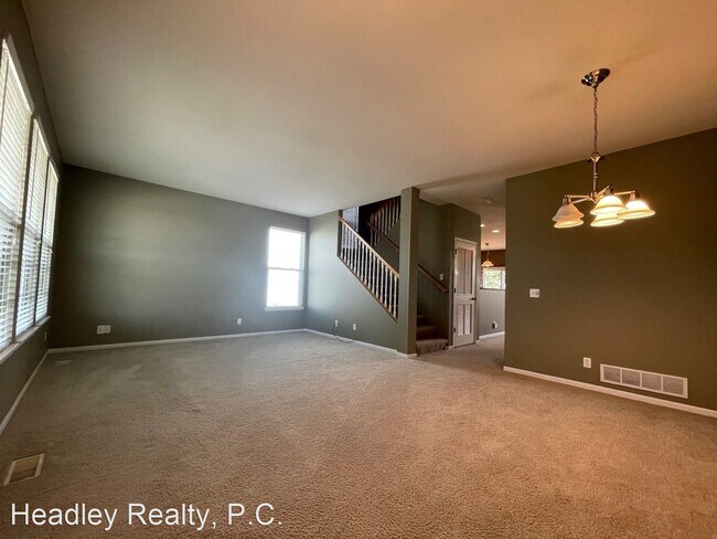 Foto del edificio - 3 br, 2.5 bath House - 2415 Lakewood Dr.