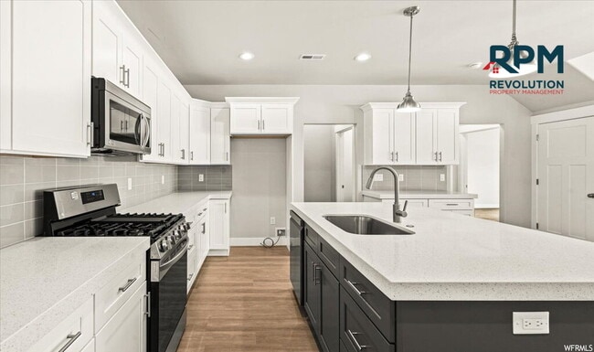 Foto del edificio - Charming 3-Bedroom Haven with 2 Baths and ...