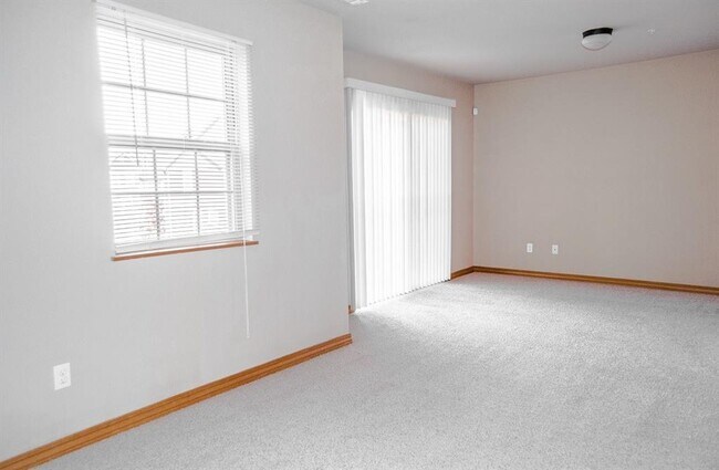 Foto del edificio - 2869 W Hillshire Dr