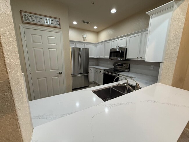 Foto del edificio - 3071 Ashland Ln N