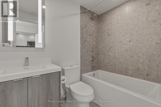 Building Photo - 60 Central Park Roadway