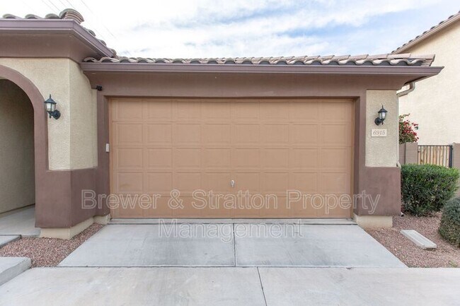 Building Photo - 6915 E Peralta Cir