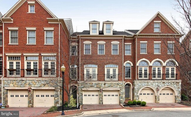 Photo - 5238 Bessley Pl Townhome