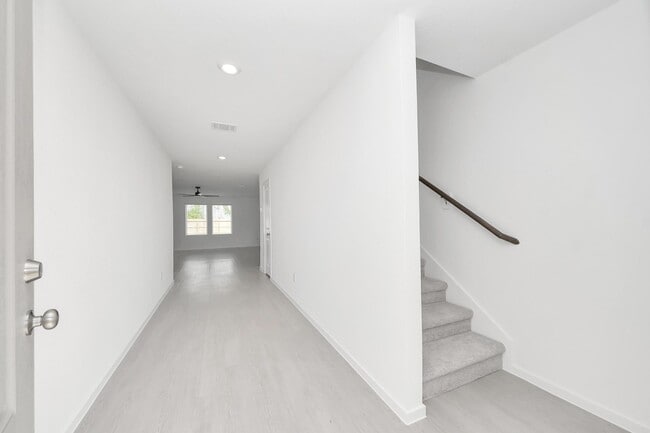 Foto del edificio - 31422 Casacalenda Ln