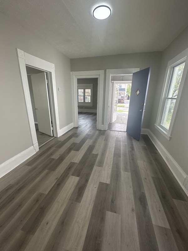 Building Photo - 3155 W 84th St