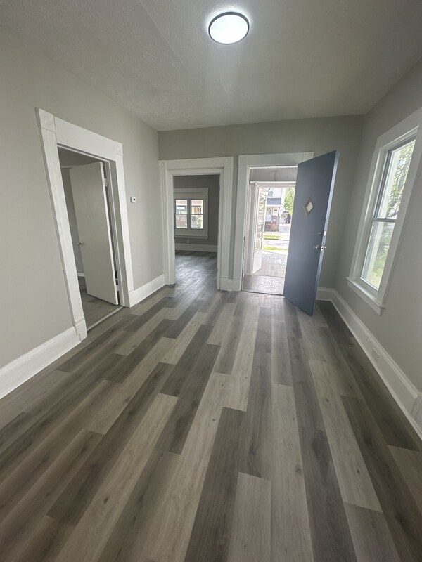 Foto del edificio - 3155 W 84th St