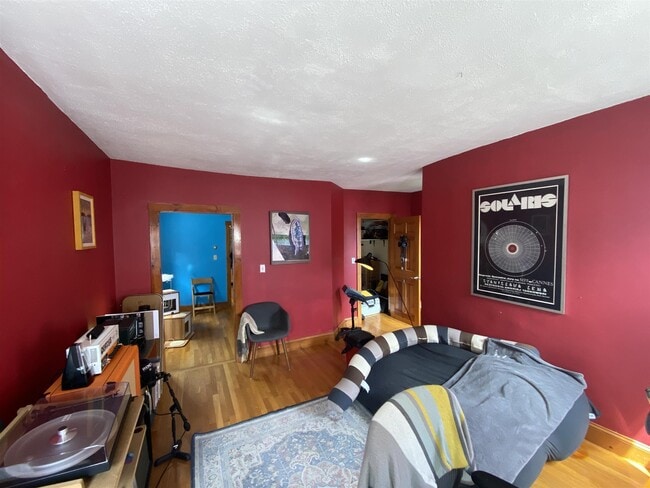 Building Photo - 81 Tremont St