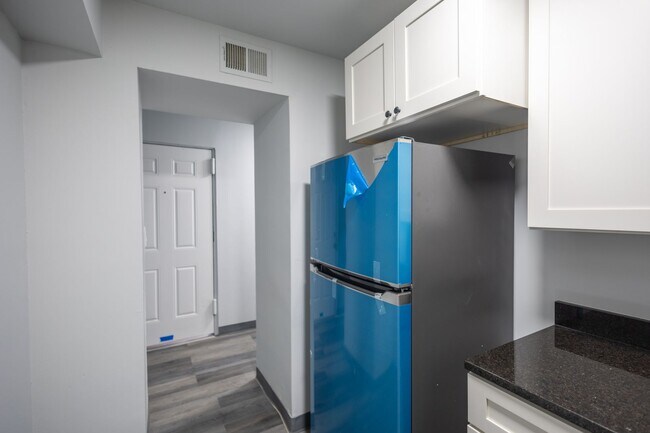 Foto del edificio - Amazing 3 BR/1 BA Apartment in Anacostia with 1 month free rent and 1 year of free parking!