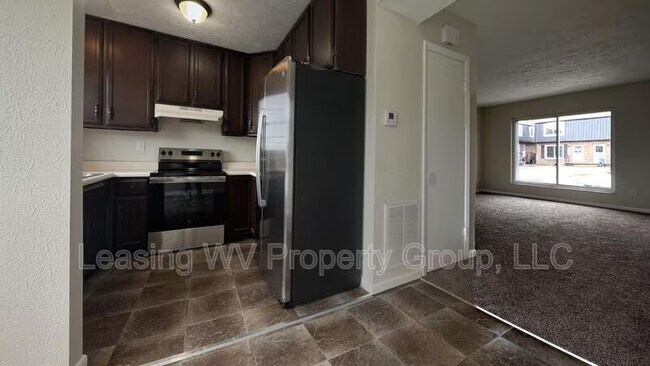 Foto del edificio - 139 Clayton Ave